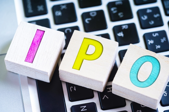 IPO